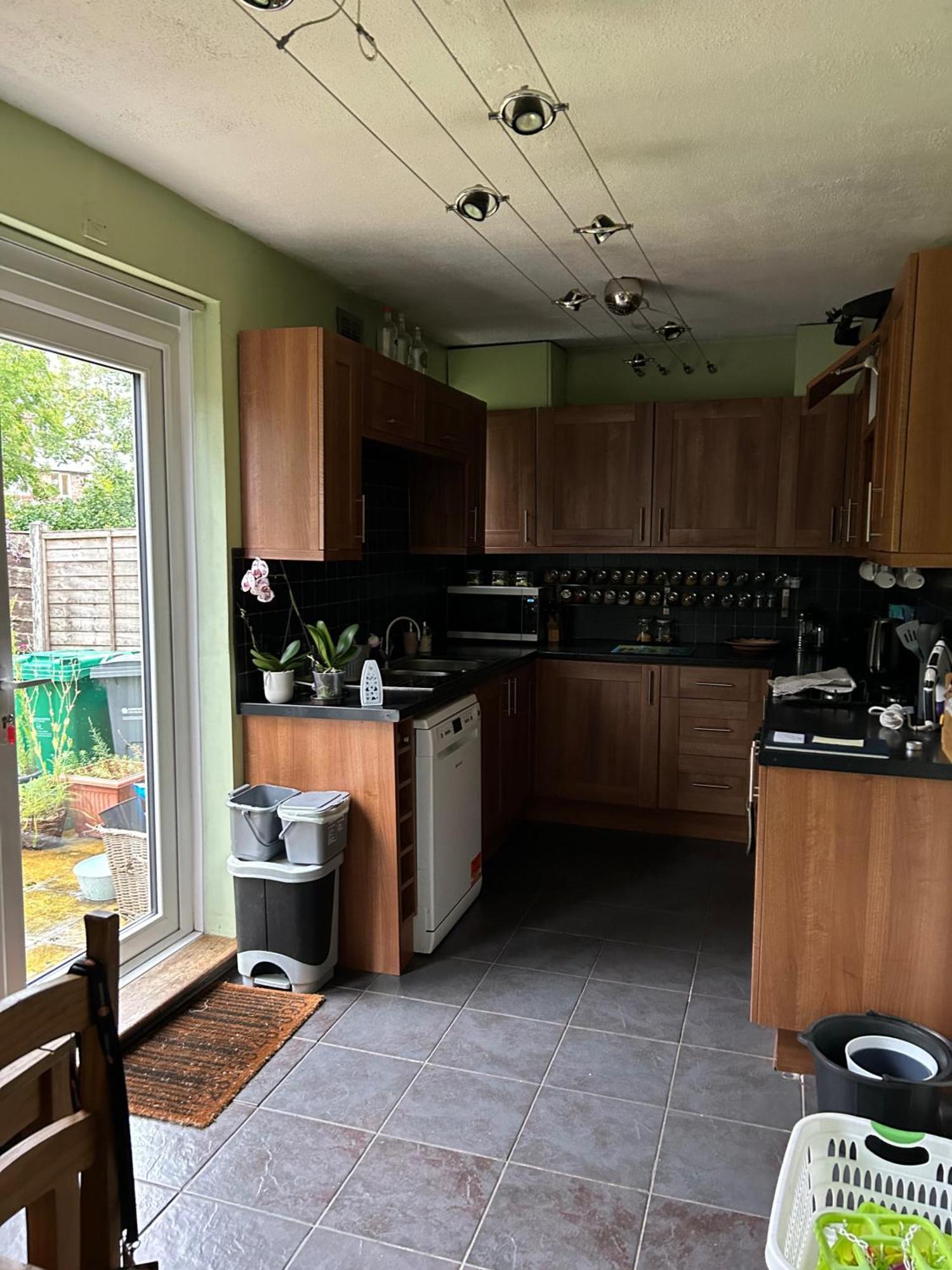 6guests-parking-petsok-familyfriendly-garden Holiday home Manchester