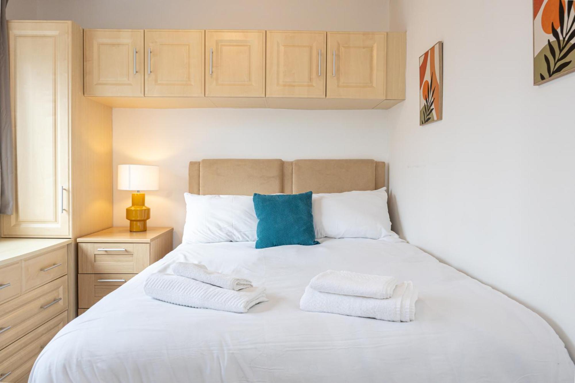 Park Mews - Free Parking Holiday home *