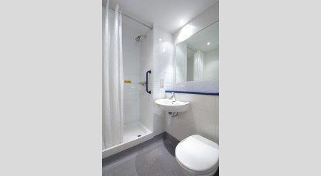 Travelodge Ancoats Hotel 3*