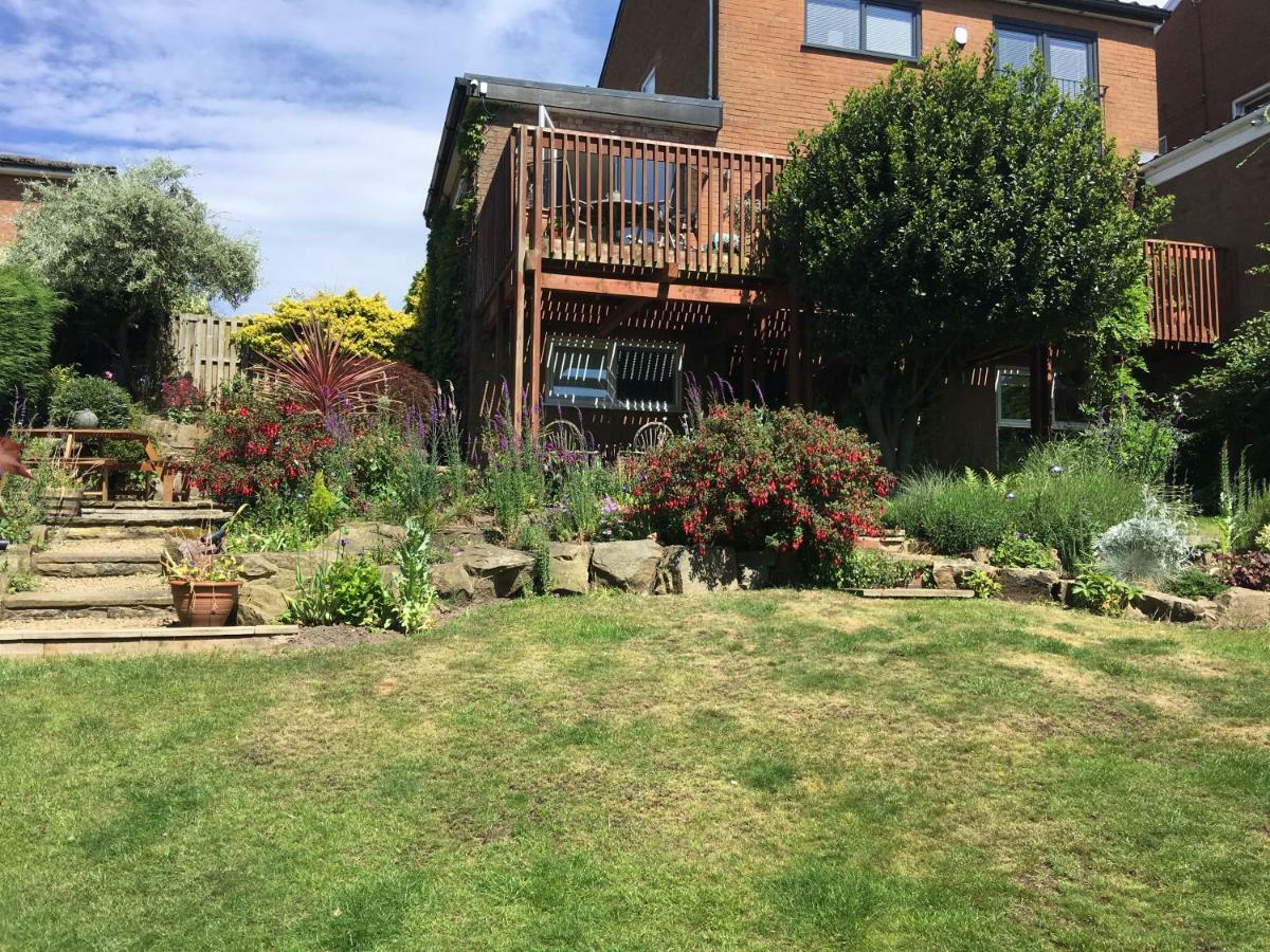 The Garden Apartment, Near Airport & Apartment
