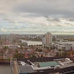 Hallsphere - Stunning Apartment Salford Quays