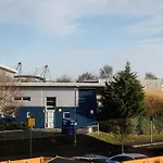 Walking Distance To Etihad And Coop Live Arena With Free Parking