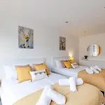 Luxurious 7 Bedroom House In Didsbury, Manchester