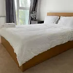 Lovely 1-Bedroom Apartment With Parking