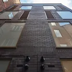 Stunning Luxury City Centre Townhouse With Hot Tub