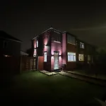 Droylsden Guest House