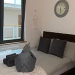 Lovely Double Room In The Heart Of Manchester