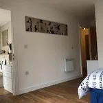 Amazing 3 Bed Penthouse With Large Balcony