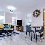 Weelky And Monthly Bookings At Cassia Unit - Telly Homes Ltd -Brand New 1 Bedroom Apartment Salford, Manchester