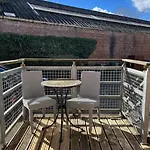 Gorgeous 2 Bed Loft Style Apartment
