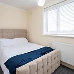 M9 Guest House