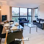 Bright Central Apt With Balcony & Secure Parking
