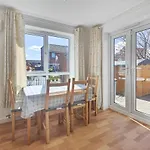 The Metcombe - Holiday Home With Free Parking 10 Minutes Walk To Etihad Stadium & Coop Live Arena