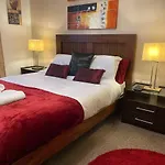 Cityfront Cosy Apt Near City Centre & Etihad Stadium, Free Parking