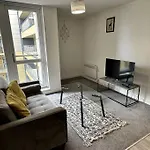 Stylish Studio For 2 Mcr+Balcony