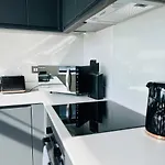 Lovely Apartment Available In Old Trafford
