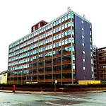 Lovely Apartment Available In Old Trafford