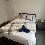 Elegant Ellesmere, Comfortable, Budget, Friendly Accommodation