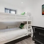 Stylish 4Bd - Coop Live - Etihad - Parking - Ev