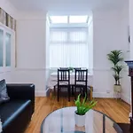 Spacious 4-Bed House Manchester