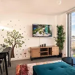 Spacious & Modern 1 Bed Apartment Manchester
