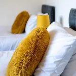Starview Apartment-Manchester Airport