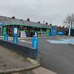 New 2 Bedroom Appartment In Manchester - Stretford - Old Trafford Close To Football-Cricket Ground & City Centre