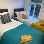 Averill Street Guest House