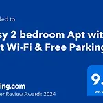 Luxury 2 Bed Apt With Free Wi-Fi & Parking