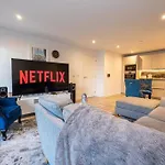 City Life Apartment