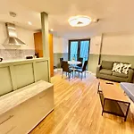 Two Bedrooms Flat - Manchester City Centre