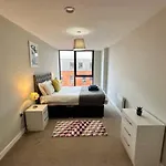 Lovely 1 Bed Central Manchester Apartment Sleeps 2