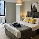 Fab 1 Bed Apartment In Central Manchester Sleeps 2