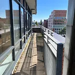 Morden Apartment In City Centre