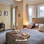 Spacious 5Br Home In Leafy Withington