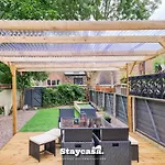 Spacious 5Br Home In Leafy Withington