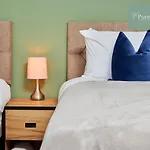 Perfect For Business Stays In Manchester - 5 Bedroom House By Purestay Short Lets & Serviced Accommodation