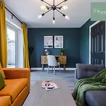 Stunning House In Manchester For Business & Leisure - Wi-Fi & Parking By Purestay Serviced Accommodation