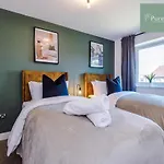 Stunning House In Manchester For Business & Leisure - Wi-Fi & Parking By Purestay Serviced Accommodation