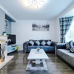 Home Away Apartment