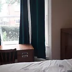 Bird Song Guest House Old Trafford