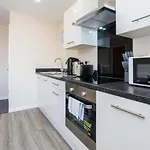 Lovely Modern 1 Bedroom Apartment Manchester