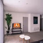 Spacious 1 Bed Apartment In Central Manchester