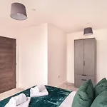 Stayzeni, Alexandra Rise Manchester Cool 1 Bed