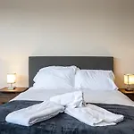 Lovely 2 Bedroom Modern Apartment Manchester