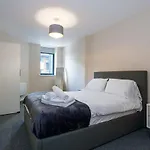 Fantastic Modern 2 Bedroom Apartment, Manchester