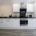 Stylish And Modern 1 Bedroom Apartment Manchester