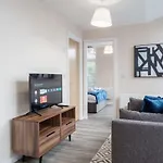 Bright 1 Bed Apartment Manchester - Sleeps 2