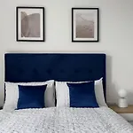 Luxury Apartment By Noire Property