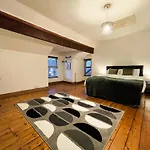 Large House - Etihad Stadium - Contractors Stays